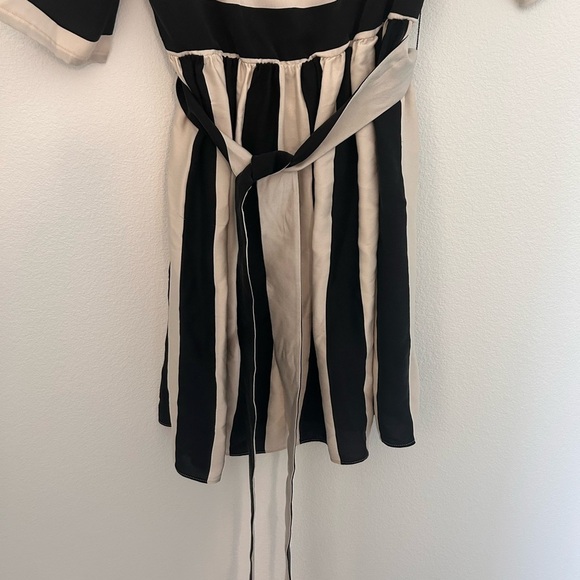 Alice Olivia Stripe Dress Small Black White Button Down Back Silk Tie Waist - Picture 4 of 9